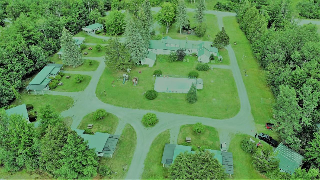 Мотель Patio Motor Court Carroll Экстерьер фото